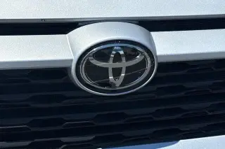 Toyota RAV4 2024 XLE 4dr SUV