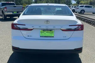 Toyota Camry 2025 SE 4dr Sedan