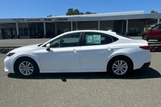 Toyota Camry 2025 SE 4dr Sedan