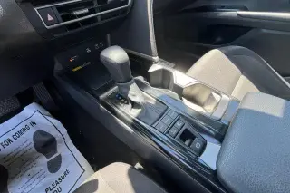 Toyota Camry 2025 SE 4dr Sedan