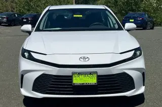 Toyota Camry 2025 SE 4dr Sedan