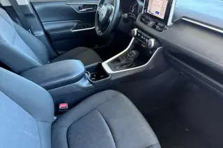 Toyota RAV4 2024 XLE 4dr SUV