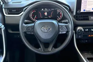 Toyota RAV4 2024 XLE 4dr SUV