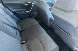 Toyota RAV4 2024 XLE 4dr SUV