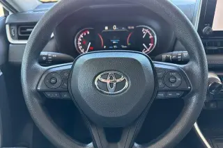 Toyota RAV4 2024 XLE 4dr SUV