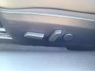 Tesla Model 3 2019 Mid Range 4dr Fastback
