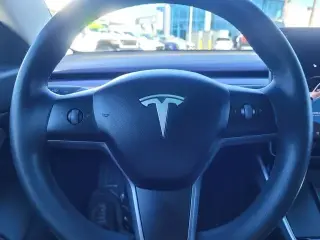 Tesla Model 3 2019 Mid Range 4dr Fastback