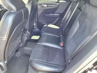 Volvo XC40 2019 AWD T5 Momentum 4dr SUV