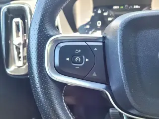 Volvo XC40 2019 AWD T5 Momentum 4dr SUV
