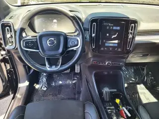 Volvo XC40 2019 AWD T5 Momentum 4dr SUV