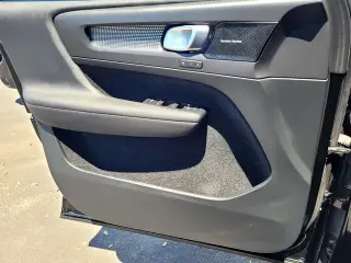 Volvo XC40 2019 AWD T5 Momentum 4dr SUV