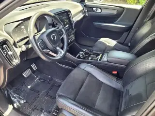 Volvo XC40 2019 AWD T5 Momentum 4dr SUV
