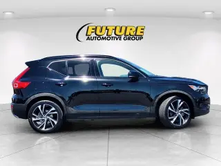 Volvo XC40 2019 AWD T5 Momentum 4dr SUV