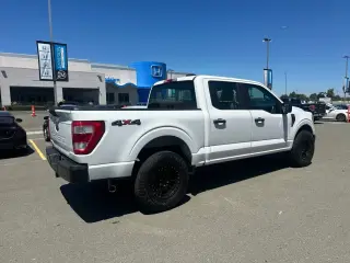 Ford F-150 2021 4x4 XL 4dr SuperCrew 5.5 ft. SB