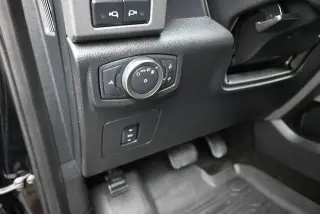 Ford F-150 2018 4x4 Raptor 4dr SuperCrew 5.5 ft. SB