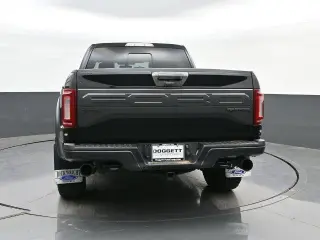 Ford F-150 2018 4x4 Raptor 4dr SuperCrew 5.5 ft. SB