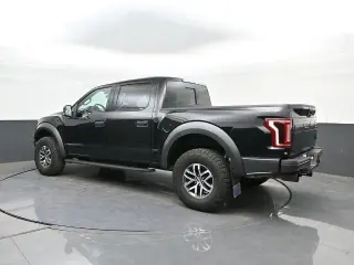 Ford F-150 2018 4x4 Raptor 4dr SuperCrew 5.5 ft. SB