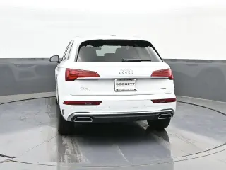 Audi Q5 2025 AWD quattro S line Premium 45 TFSI 4dr SUV
