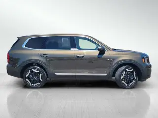 Kia Telluride 2025 S 4dr SUV