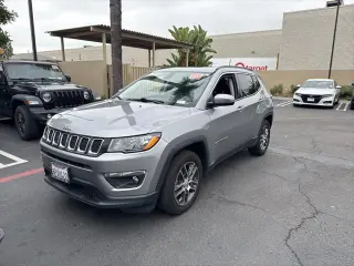 Jeep Compass 2020 Sun and Wheel 4dr SUV