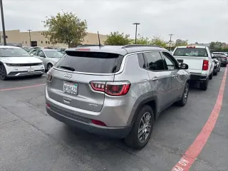 Jeep Compass 2020 Sun and Wheel 4dr SUV