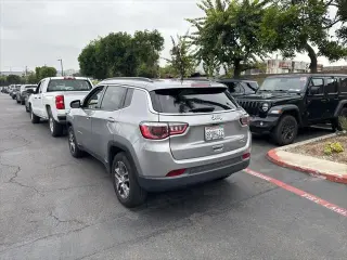 Jeep Compass 2020 Sun and Wheel 4dr SUV
