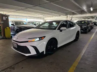 Toyota Camry 2025 SE 4dr Sedan