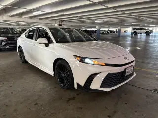 Toyota Camry 2025 SE 4dr Sedan