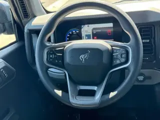 Ford Bronco 2021 4x4 Base 4dr SUV