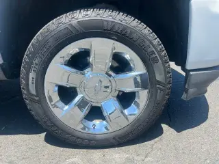 Chevrolet Silverado 1500 2017 4x4 LTZ 4dr Crew Cab 5.8 ft. SB