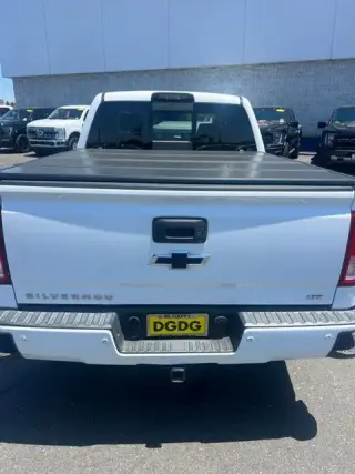 Chevrolet Silverado 1500 2017 4x4 LTZ 4dr Crew Cab 5.8 ft. SB