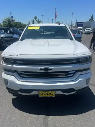 Chevrolet Silverado 1500 2017 4x4 LTZ 4dr Crew Cab 5.8 ft. SB