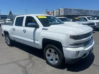Chevrolet Silverado 1500 2017 4x4 LTZ 4dr Crew Cab 5.8 ft. SB