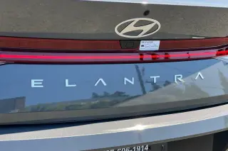 Hyundai ELANTRA Hybrid 2025 Limited 4dr Sedan