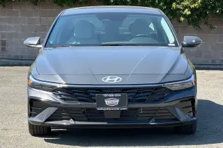 Hyundai ELANTRA Hybrid 2025 Limited 4dr Sedan