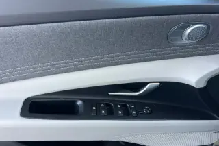 Hyundai ELANTRA Hybrid 2025 Limited 4dr Sedan