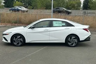 Hyundai ELANTRA Hybrid 2025 SEL Sport 4dr Sedan