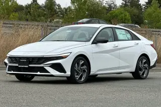Hyundai ELANTRA Hybrid 2025 SEL Sport 4dr Sedan
