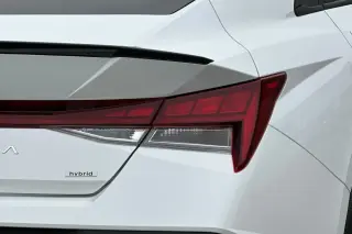 Hyundai ELANTRA Hybrid 2025 SEL Sport 4dr Sedan