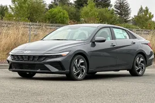 Hyundai ELANTRA Hybrid 2025 Limited 4dr Sedan