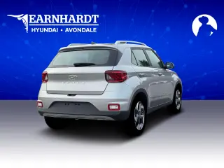 Hyundai VENUE 2026 SEL 4dr Crossover w/Two-Tone Roof