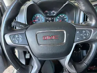 GMC Canyon 2021 4x4 AT4 4dr Crew Cab 5 ft. SB (Cloth)