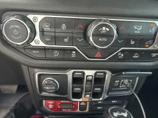 Jeep Wrangler 2024 4x4 Sport 4dr SUV