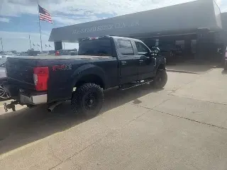 Ford F-250 Super Duty 2021 4x4 King Ranch 4dr Crew Cab 6.8 ft. SB Pickup