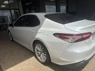 Toyota Camry Hybrid 2018 SE 4dr Sedan