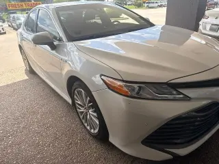 Toyota Camry Hybrid 2018 SE 4dr Sedan
