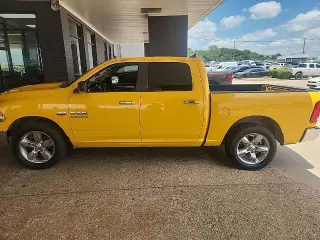 Ram 1500 2016 4x2 Big Horn 4dr Crew Cab 5.5 ft. SB Pickup