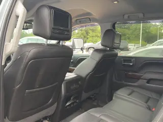 GMC Sierra 1500 2015 4x4 SLT 4dr Crew Cab 5.8 ft. SB
