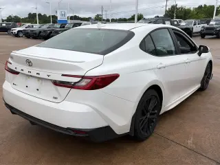 Toyota Camry 2026 SE 4dr Sedan