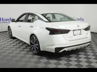 Nissan Altima 2020 2.0 Platinum 4dr Sedan